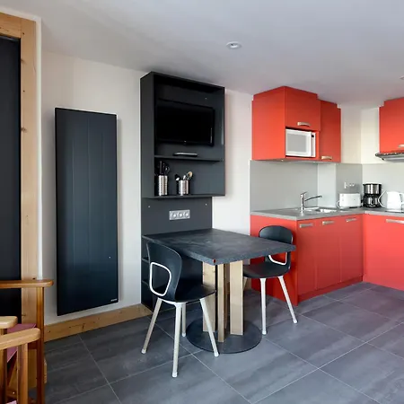 Confortable Proche Des Pistes Avec Espace Bien-etre - Fr-1-181-2026 Apartment *